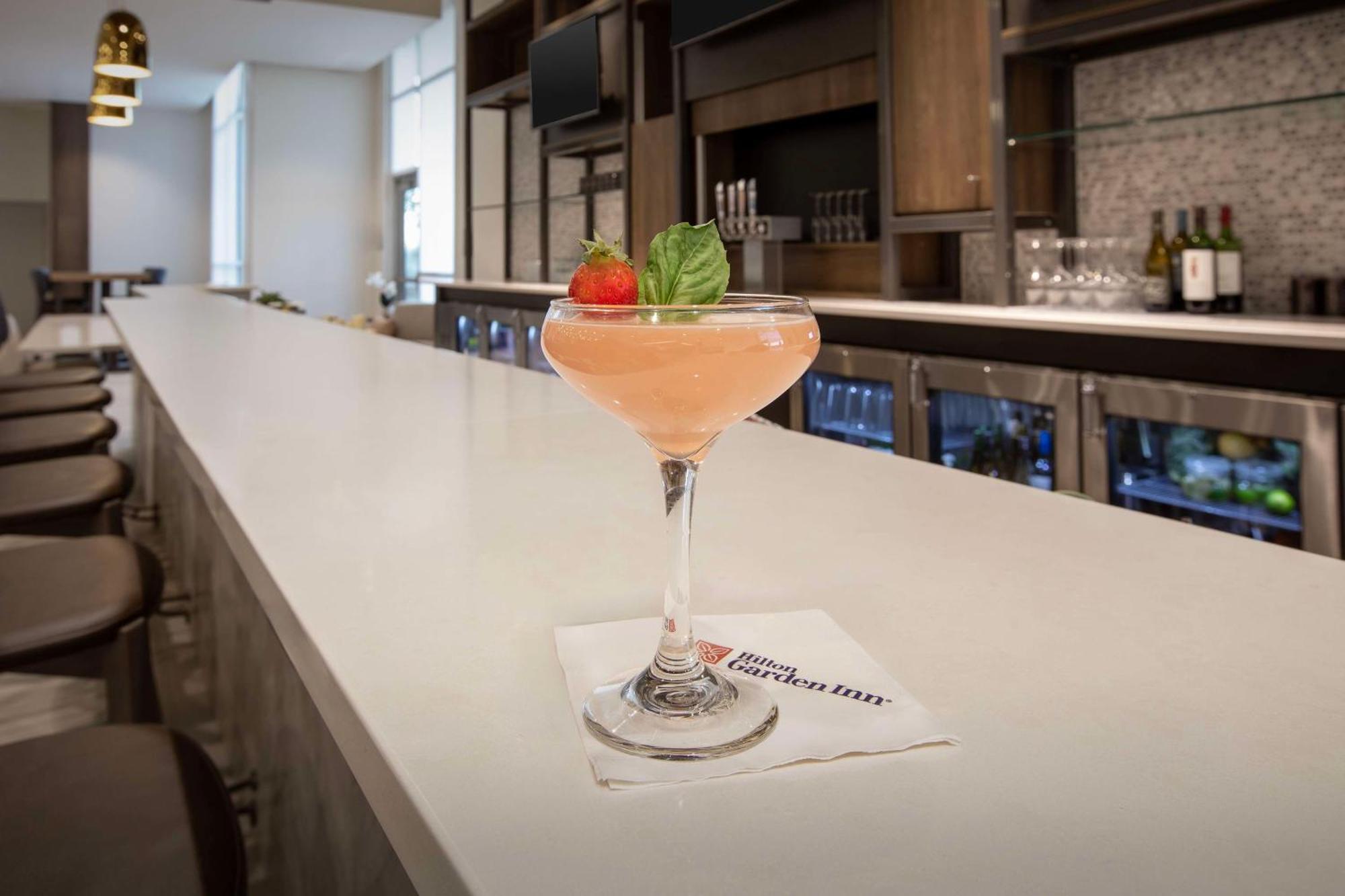 Hilton Garden Inn Denver Airport Tower Road エクステリア 写真