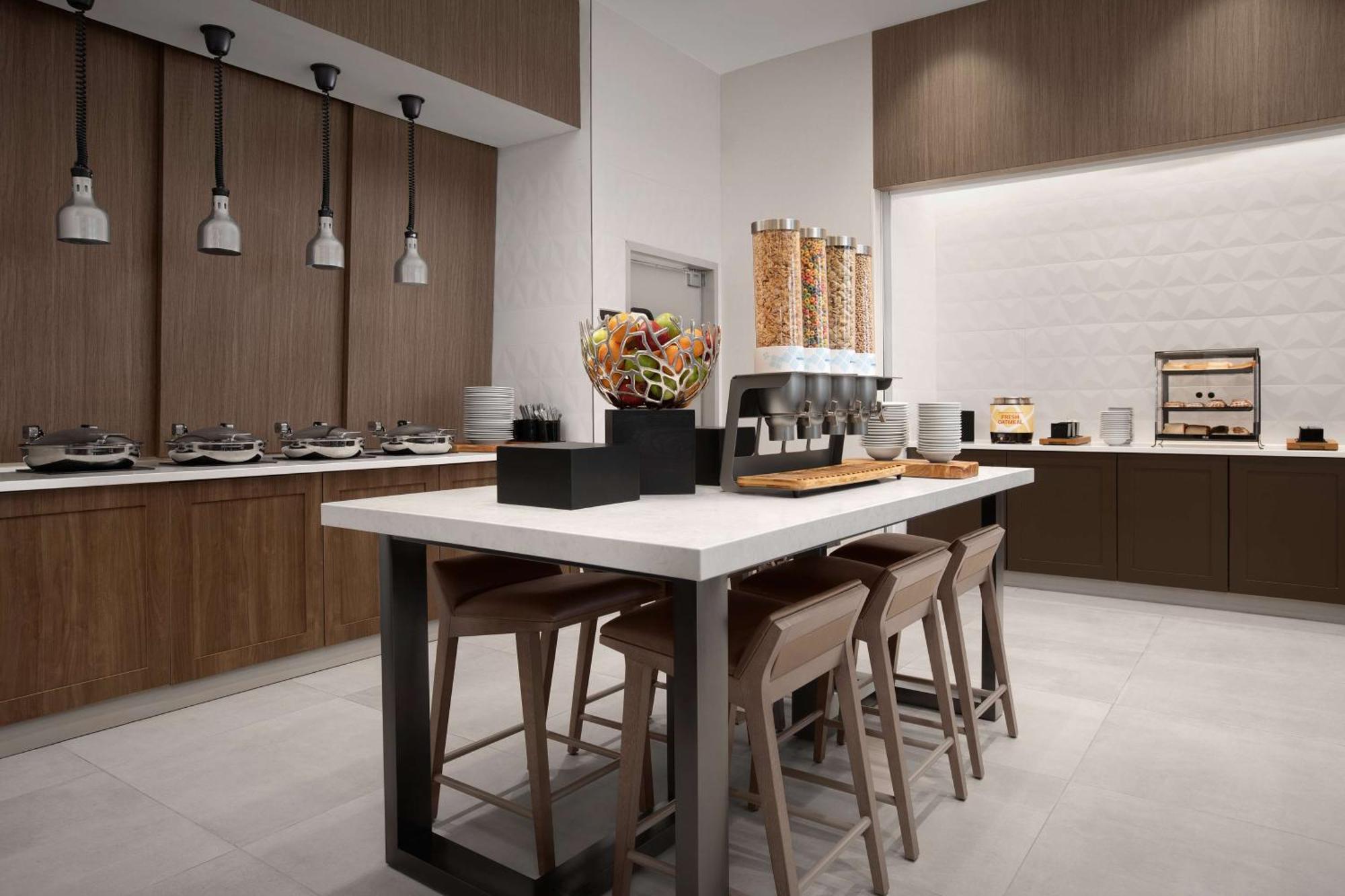 Hilton Garden Inn Denver Airport Tower Road エクステリア 写真