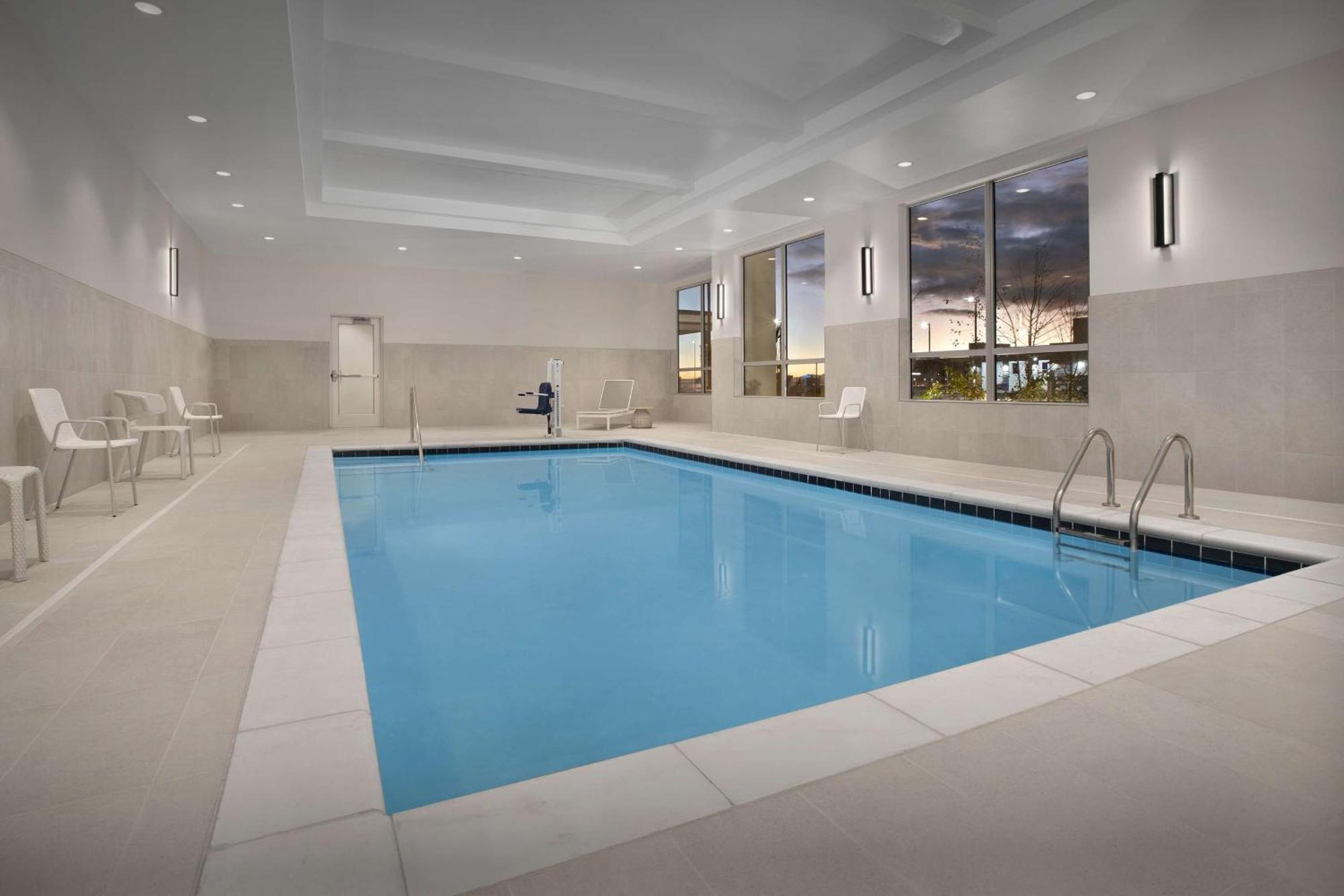 Hilton Garden Inn Denver Airport Tower Road エクステリア 写真